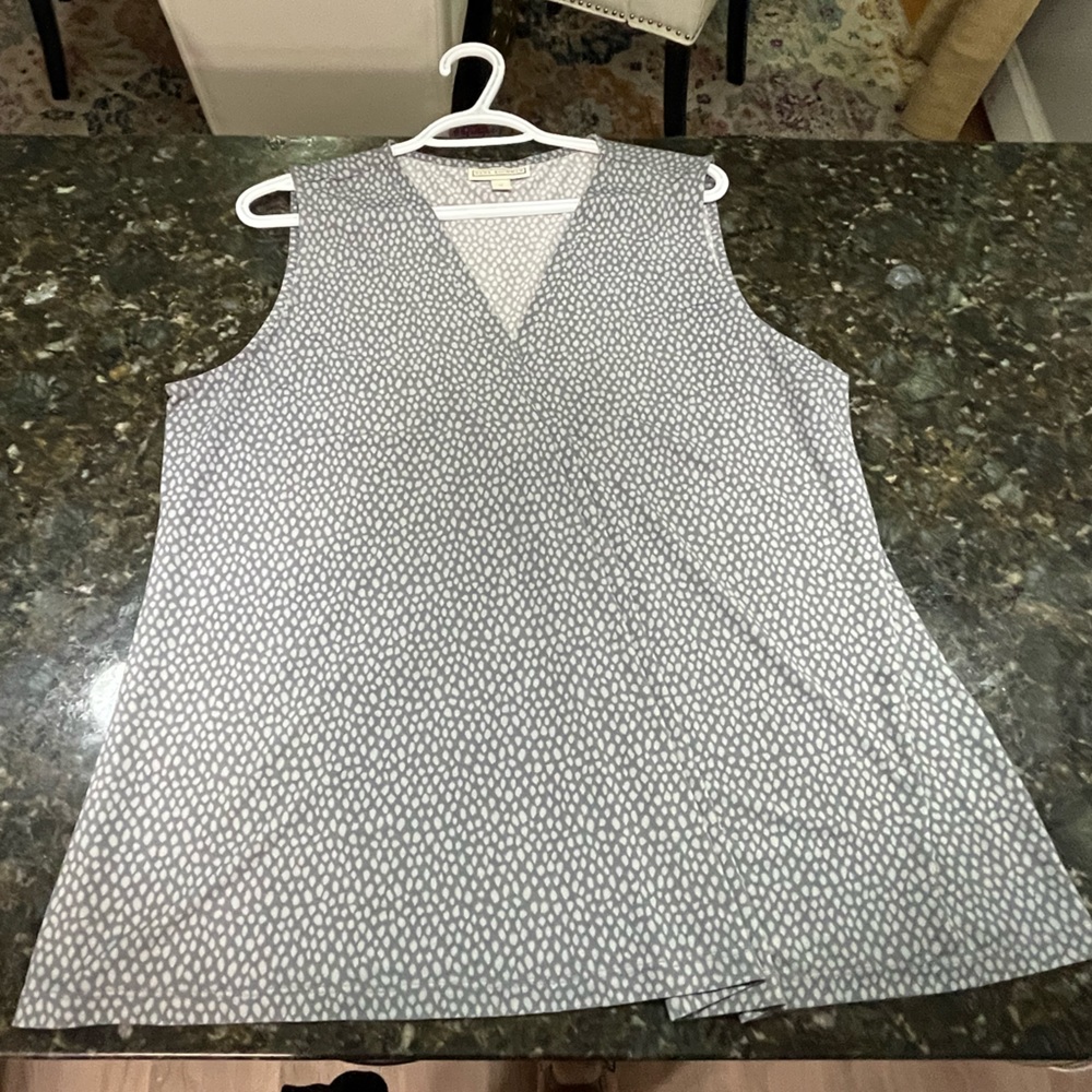 Dana Buchman sleeveless top
